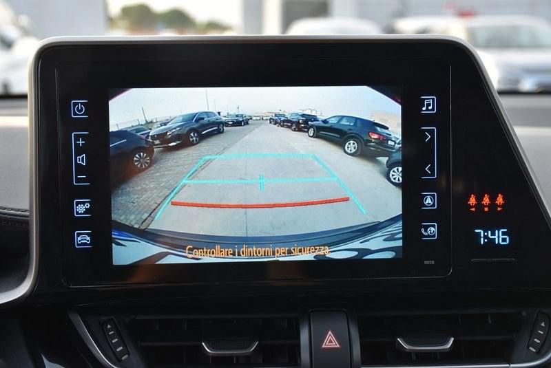 Toyota C-HR 1.8 Hybrid E-CVT Dynamic