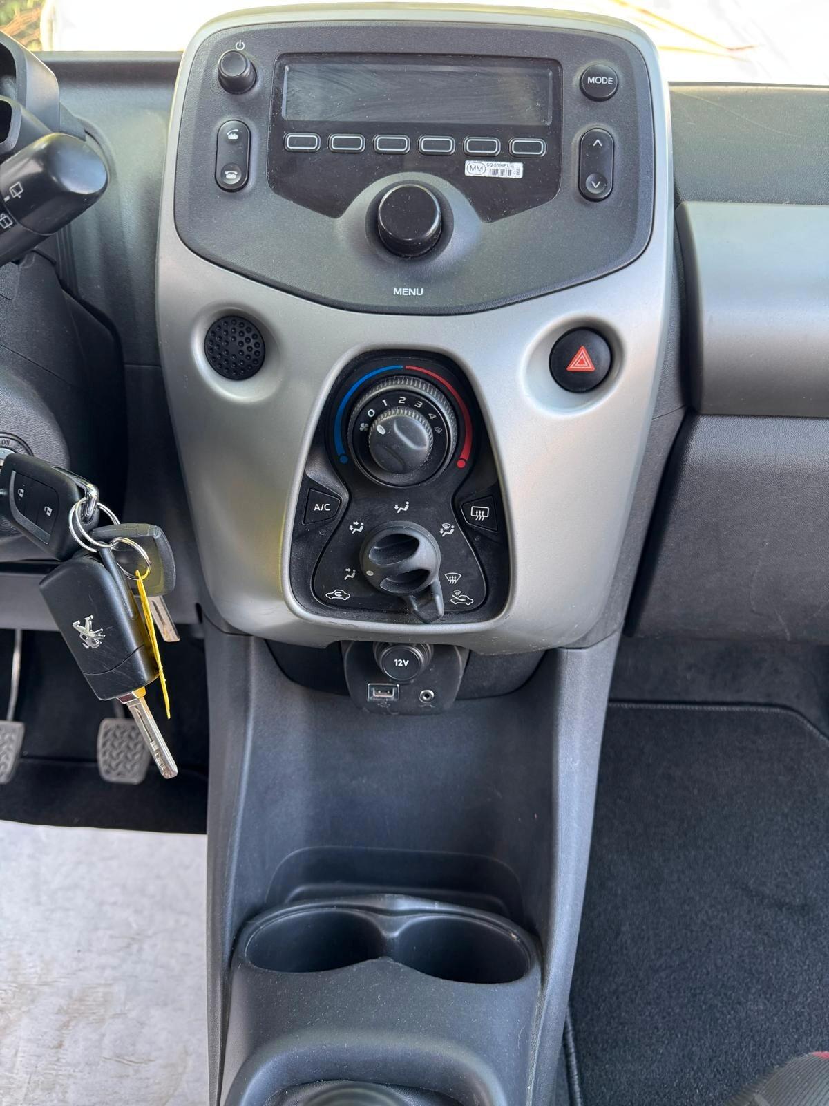 Peugeot 108 VTi 68 5 porte Active TOP!