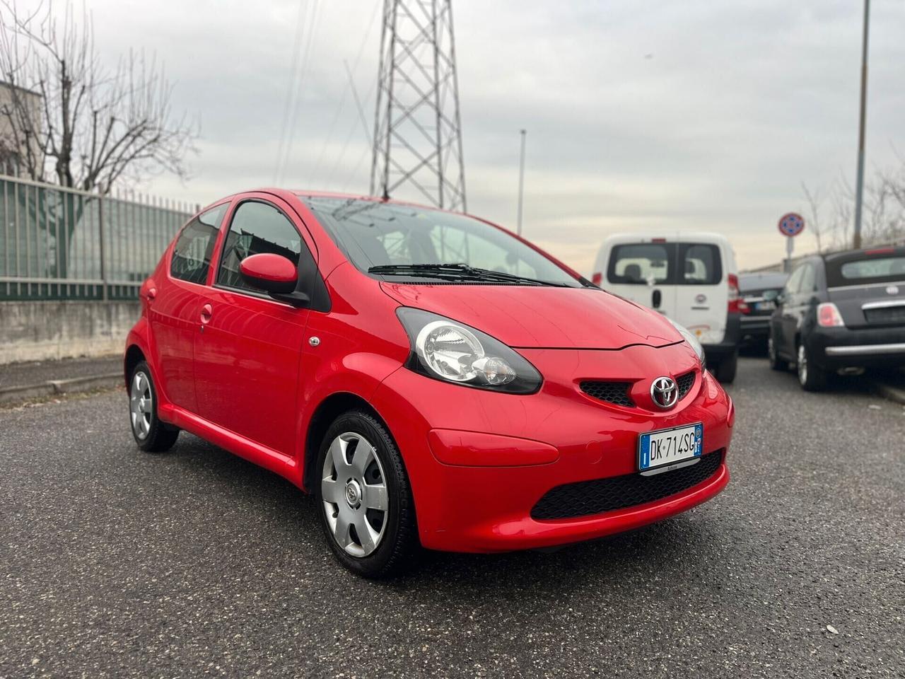 Toyota Aygo 1.0 BENZ SOLO 40.000 KM
