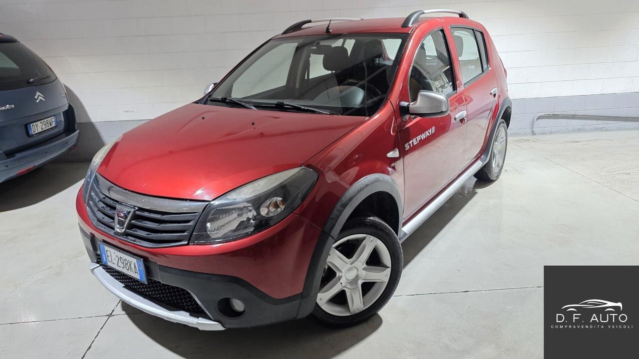Dacia Sandero Stepway 1.6 8V GPL 85CV NEOPATENTATI