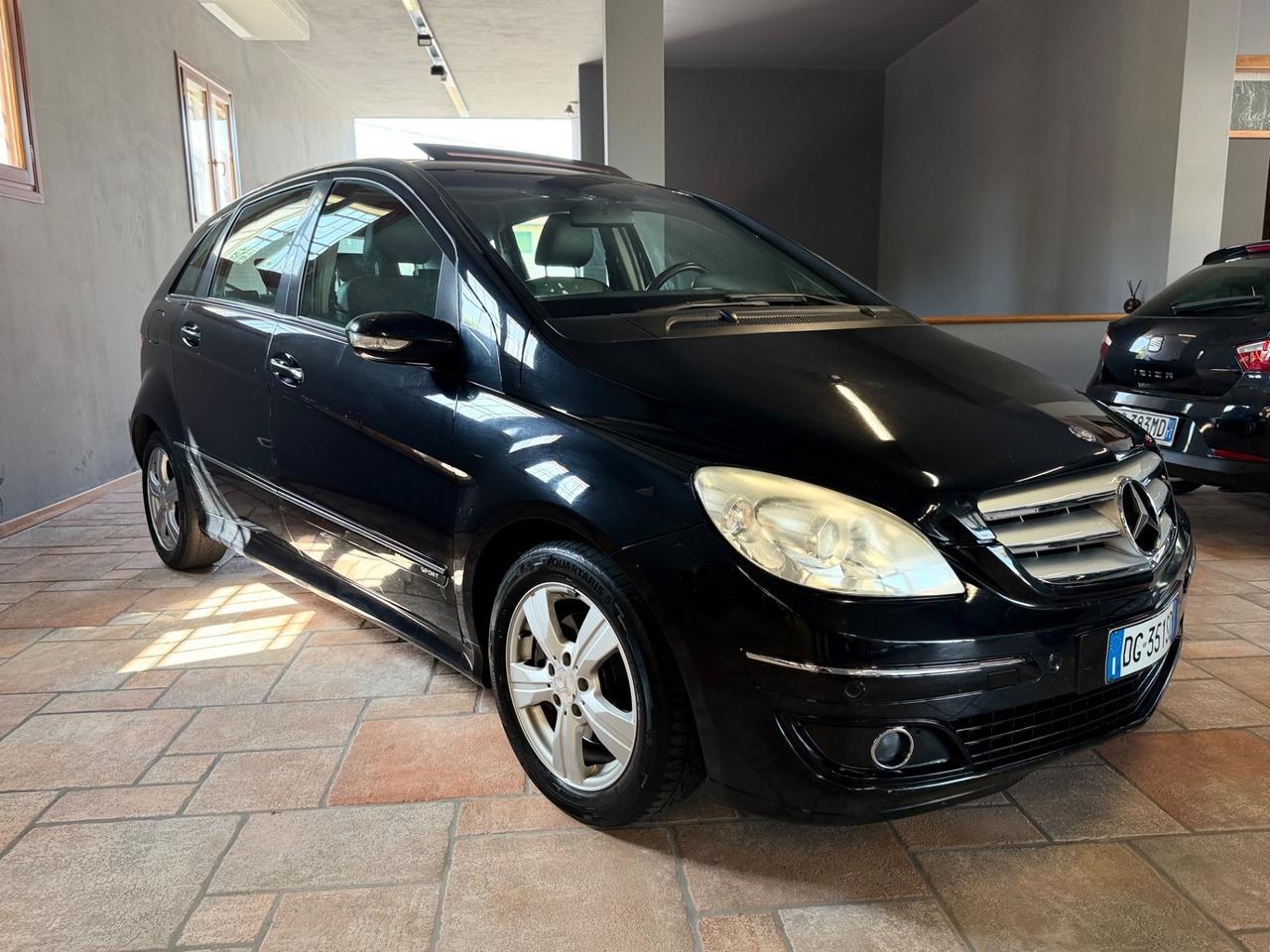 Mercedes-benz B 200 Turbo Sport