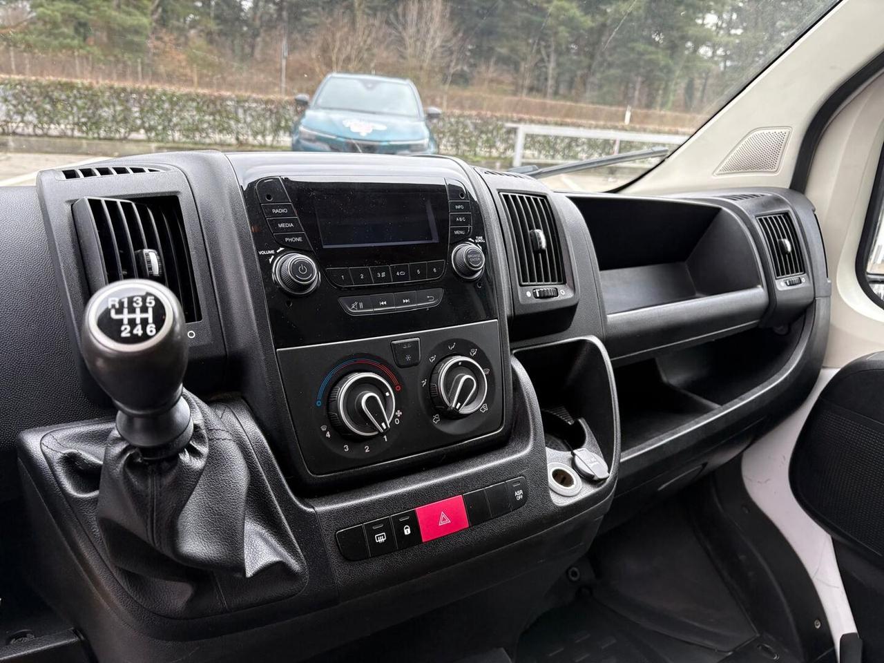 Peugeot Boxer III (II 2011) 335 2.2 bluehdi 140cv S&S L3H2