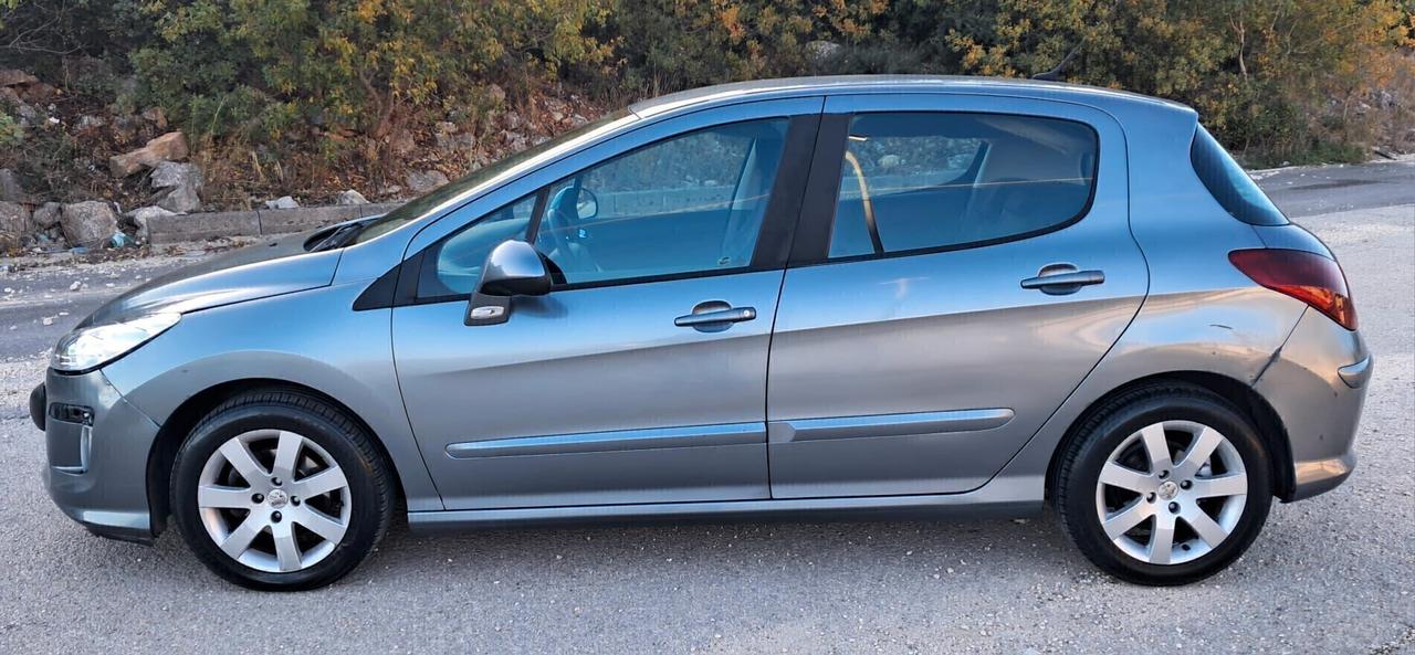 Peugeot 308 1.6 HDi 90CV 5p. Tecno Neopatentati