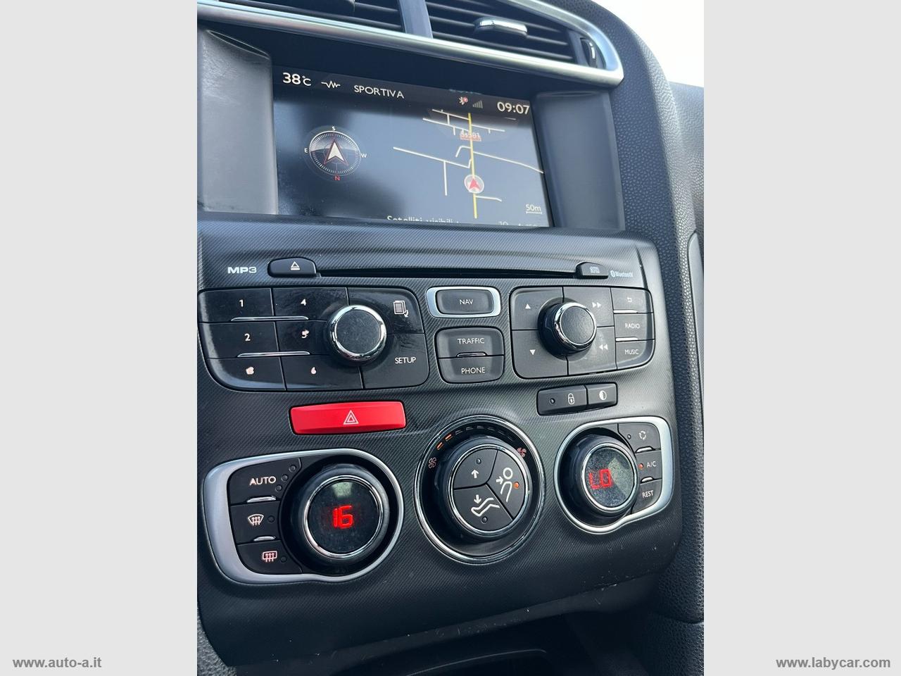 DS AUTOMOBILES DS 4 1.6 e-HDi 115 airdream ETG6 So Chic