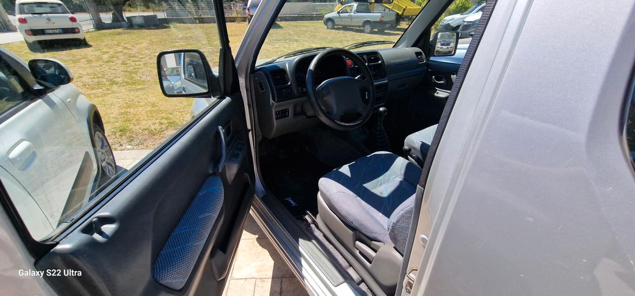 Suzuki Jimny 1.3i 16V cat 4WD JLX
