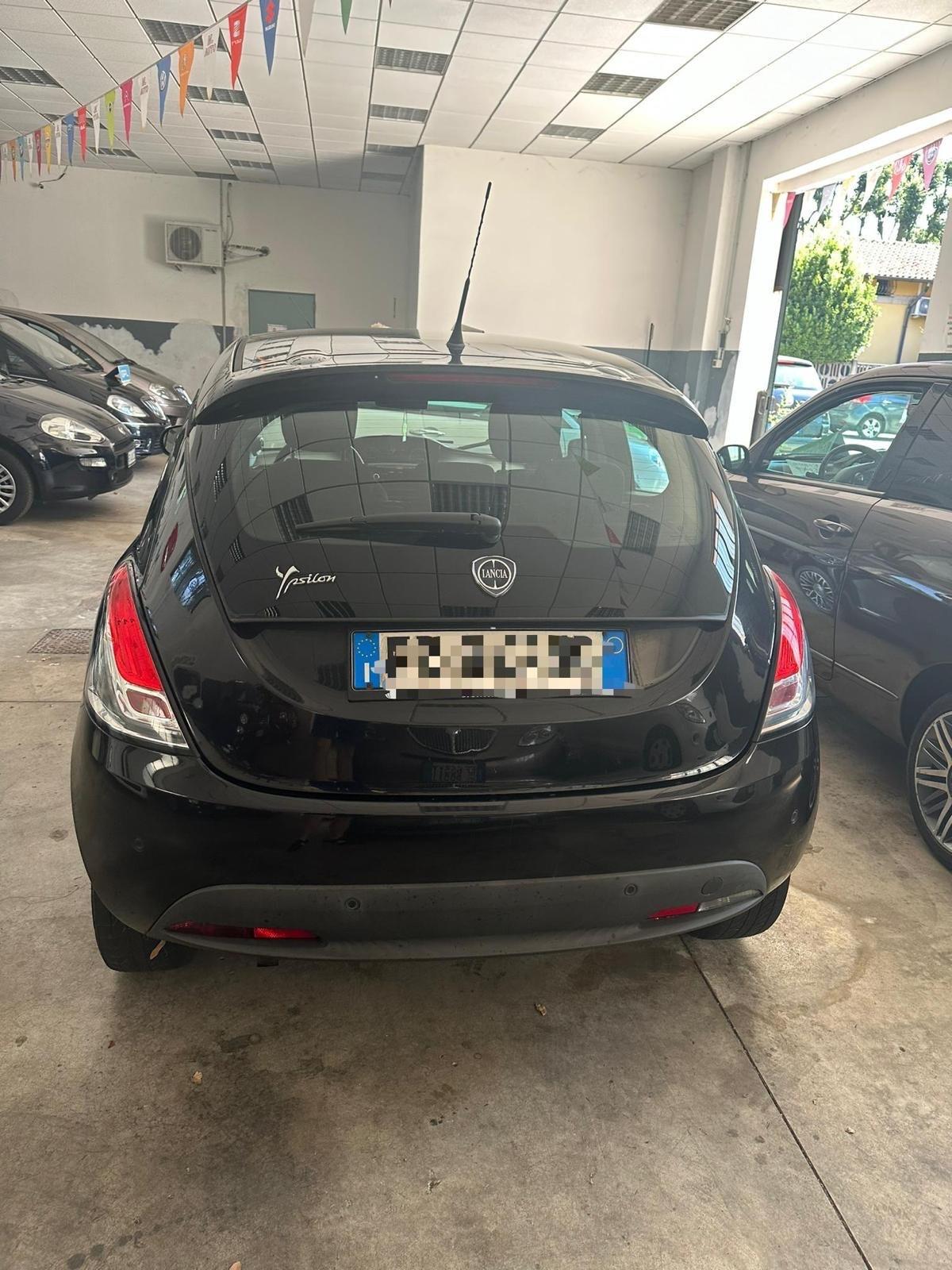 Lancia Ypsilon 1.2 benz ok neopatentati