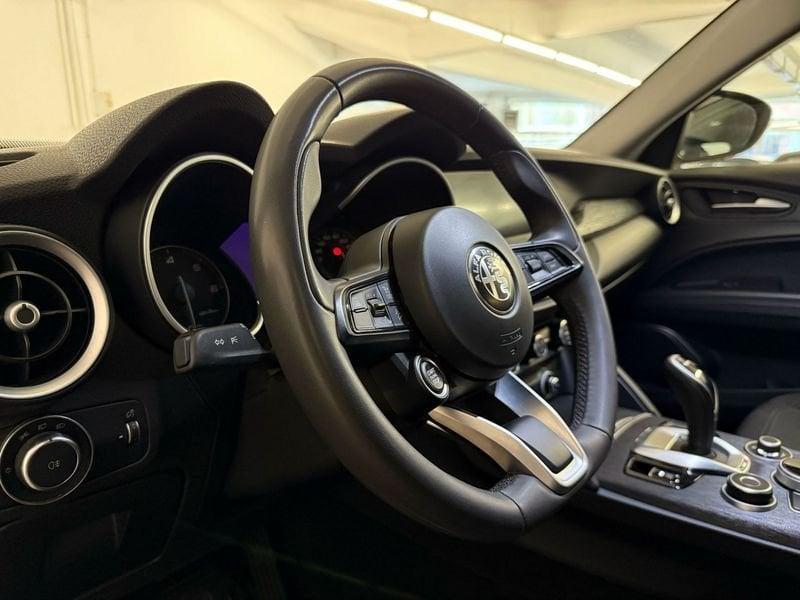 Alfa Romeo Stelvio 2.2 Turbodiesel 160 CV AT8 RWD