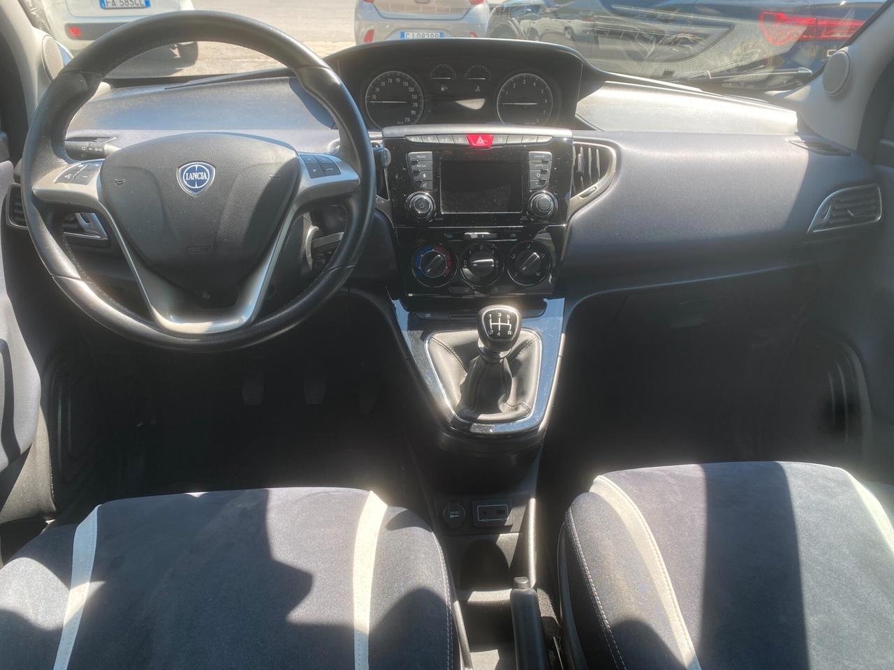 Lancia Ypsilon 1.2 69 CV 5 porte Mya 2017