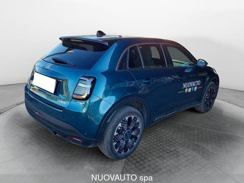 FIAT 600 Hybrid MHEV La Prima