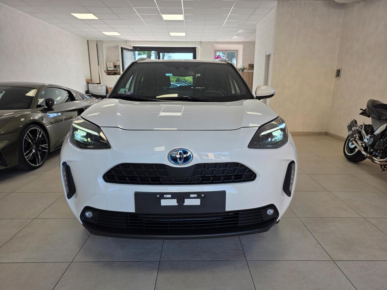 Toyota Yaris Cross 1.5 Hybrid 5p. E-CVT AWD-i Lounge