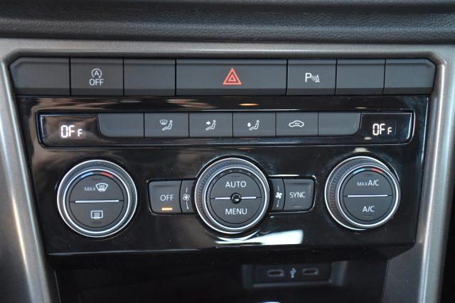 VOLKSWAGEN T-Roc 2.0 TDI SCR 150 CV DSG BMT *NAVIGATORE*