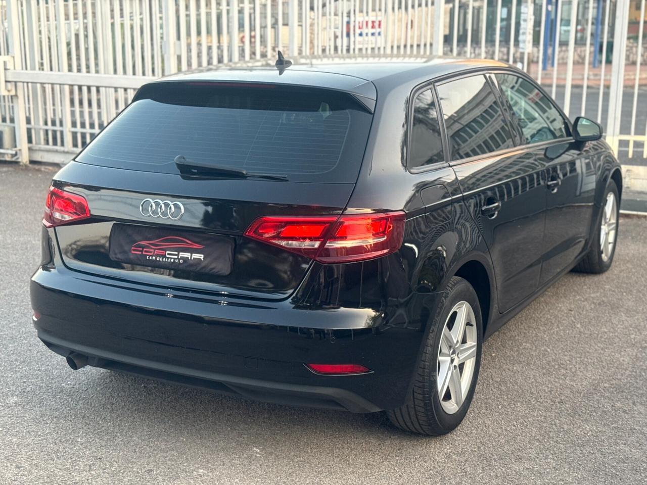 Audi A3 Sportback 1.6 TDI 110CV Sport LED NAV