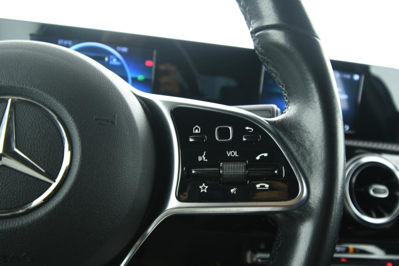 Mercedes-Benz A 180 d Business auto NEOPATENTATI+CAMERA+LED