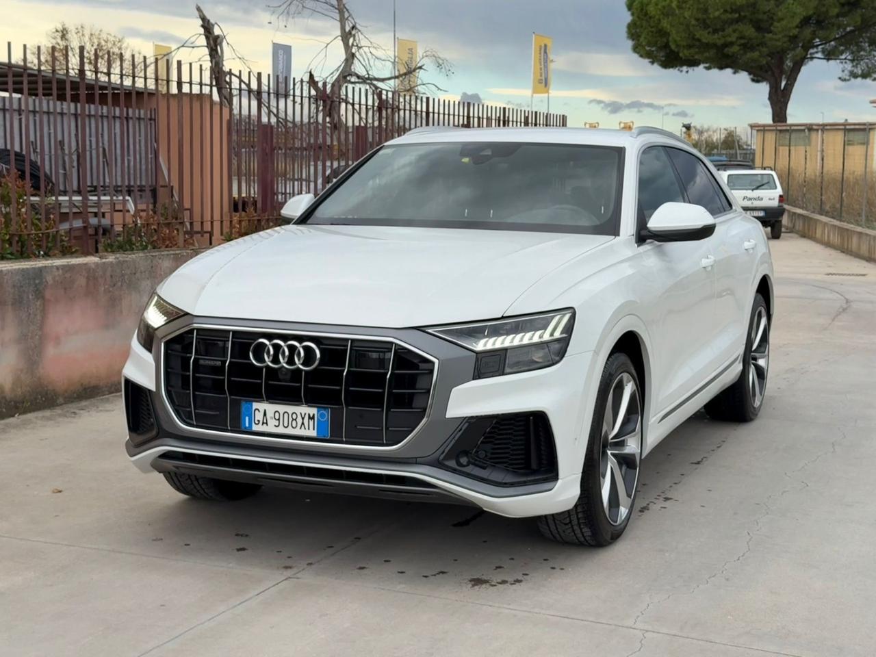 Audi Q8 50 TDI 286 CV quattro tiptronic SLINE