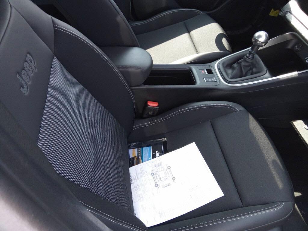 Jeep Avenger 1.2 Turbo 100 CV Longitude