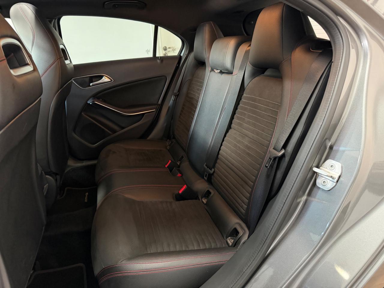 Mercedes-benz A 180 d Automatic Premium AMG TETTO