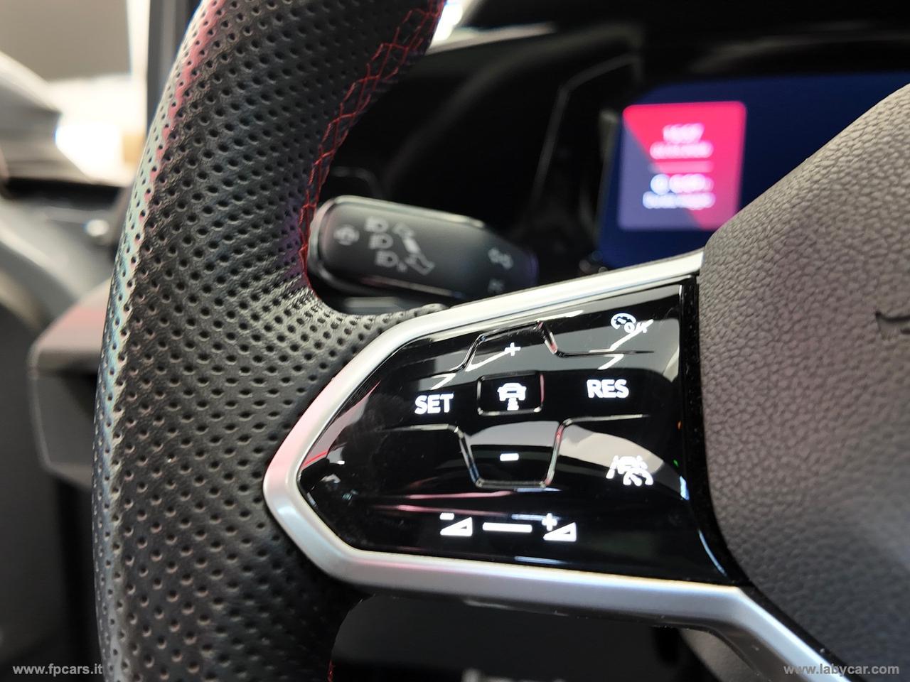 VOLKSWAGEN Golf 2.0 TSI GTI DSG TETTO APRIBILE