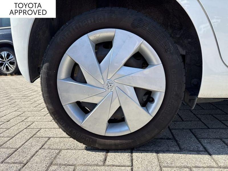 Toyota Aygo 1.0 X-PLAY 5P M-MT