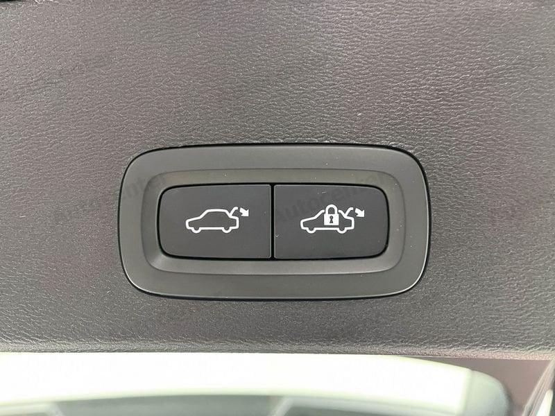 Volvo XC40 XC40 T4 PLUG IN AUT CORE **AUTOCARRO N1**