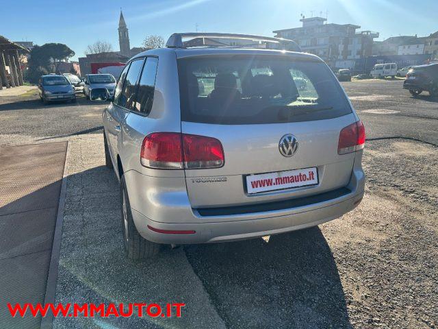 VOLKSWAGEN Touareg 2.5 R5 TDI AUTOMATIK N1 4 POSTI. NAVIG !!!!