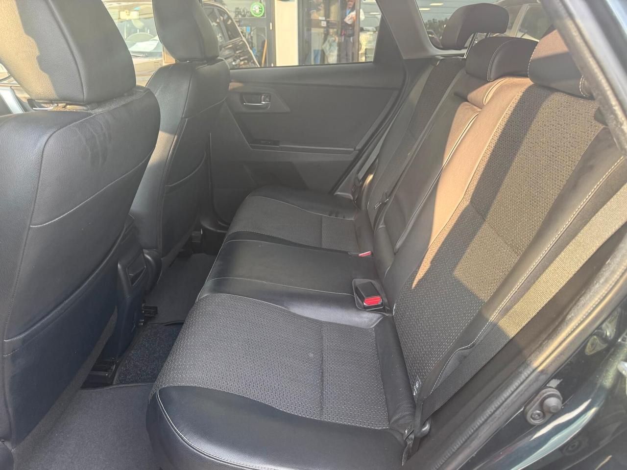 Toyota Auris Touring Sports 1.8 Hybrid Lounge