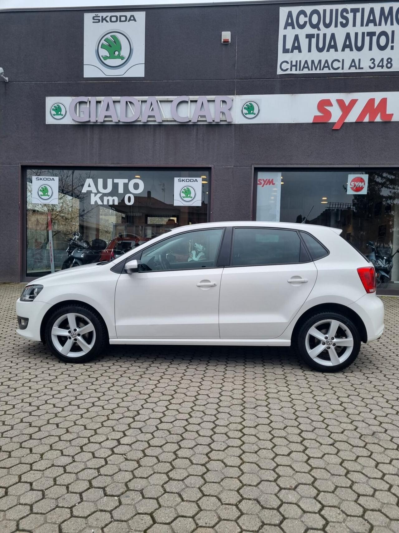 Volkswagen Polo 1.4 5 porte Highline - Neopatentati