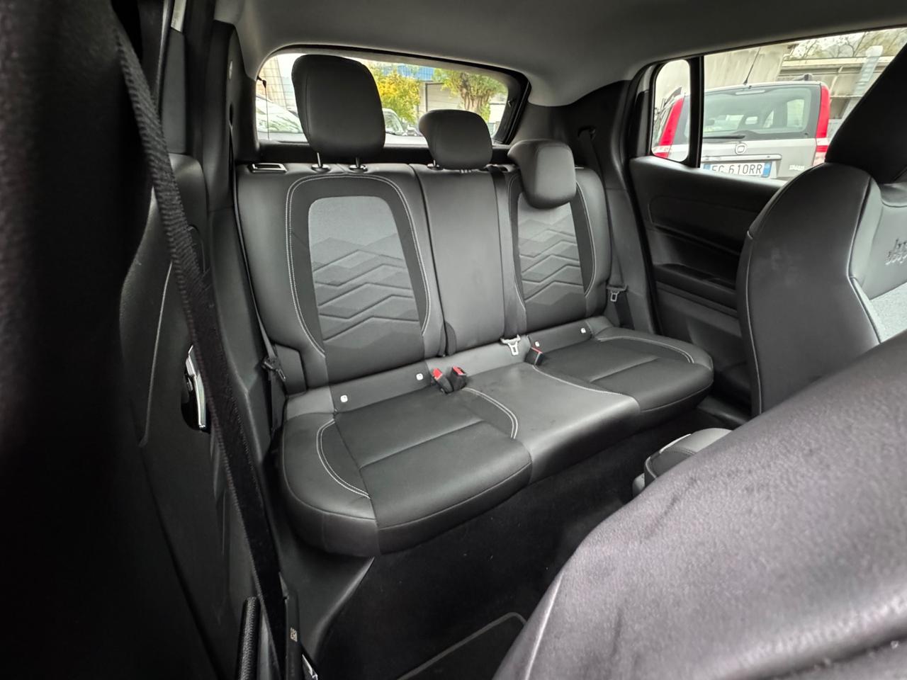 Jeep Avenger 1.2 Turbo 100 CV Summit