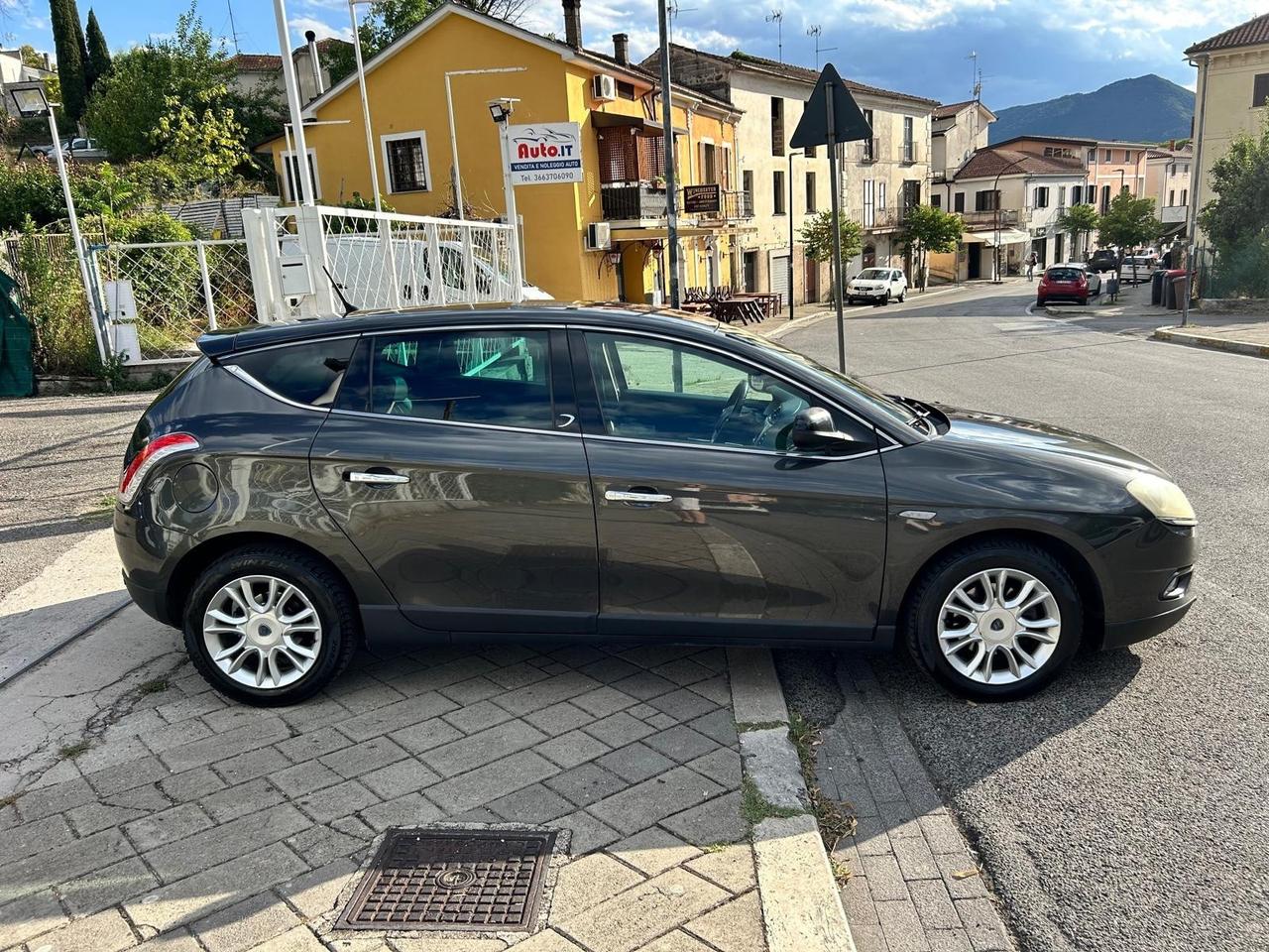Lancia Delta 1.6 MJT DPF Platinum