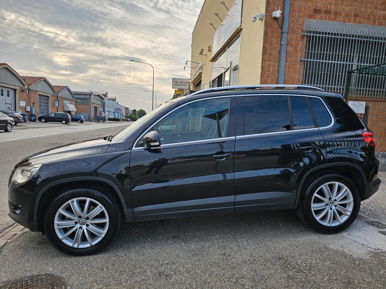 Volkswagen Tiguan 2.0 TDI 170cv DPF 4Motion*Navi*Tetto*Bi-Xeno*18*