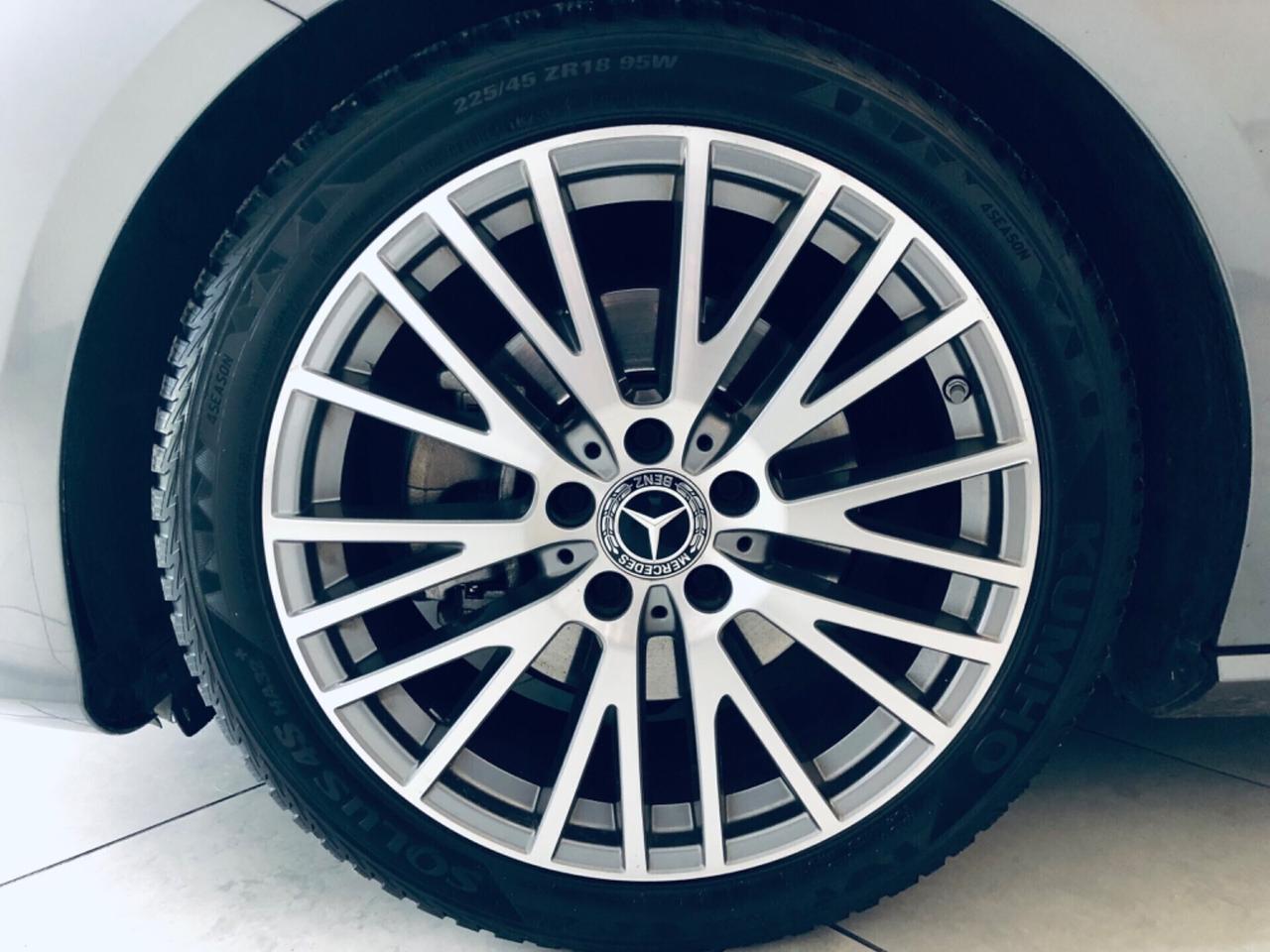 Mercedes-benz CLA 2.0 180 d Automatic Shooting BRA