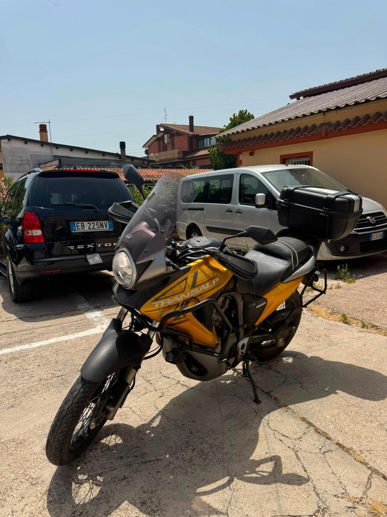 Honda Transalp XL 700 V, KM ORIGINALI, OTTIME CONDIZIONI