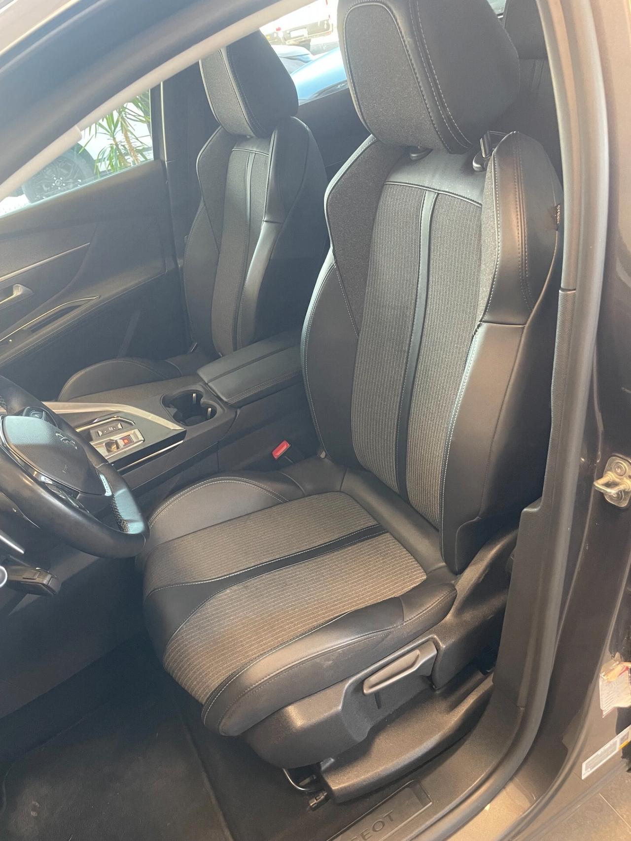 Peugeot 3008 BlueHDi 130 S&S EAT8 Allure