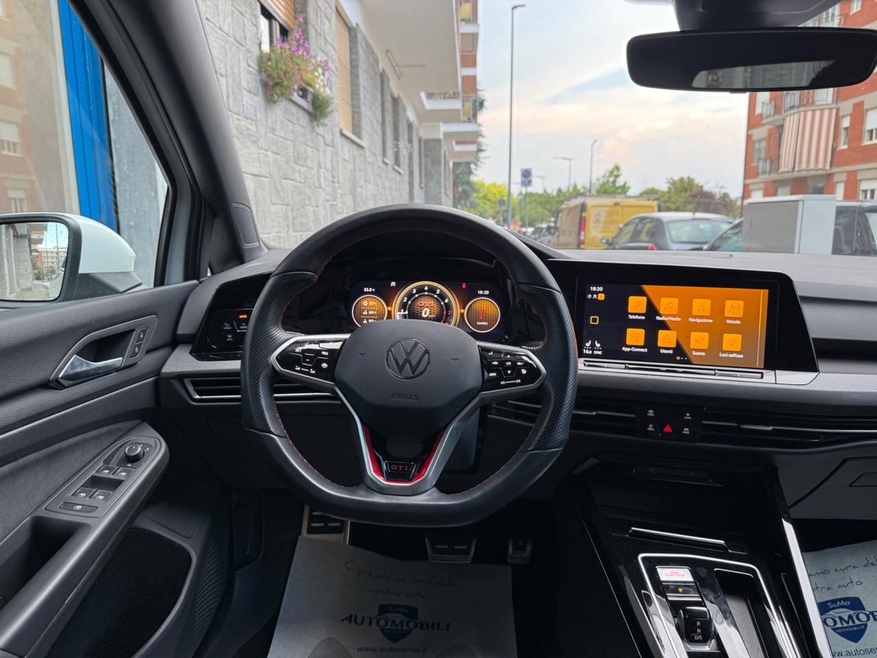 Volkswagen Golf GTI 2.0 TSI DSG PERFORMANCE