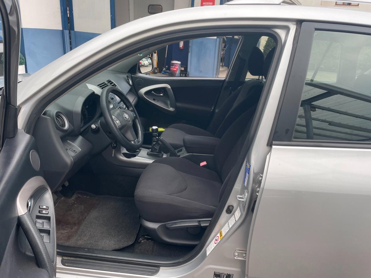 Toyota RAV 4 RAV4 2.2 D-4D 136 CV