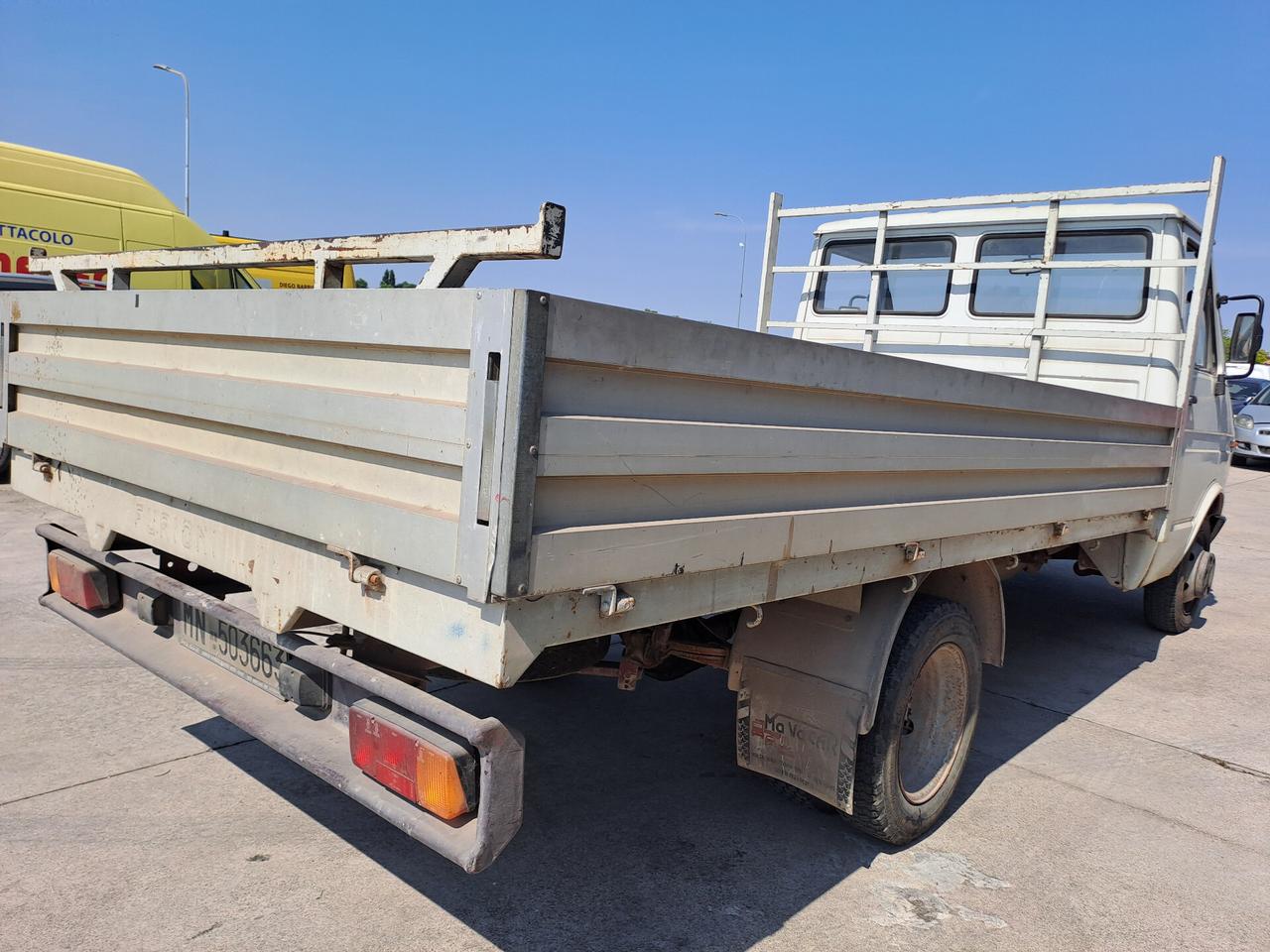 Iveco Daily con cassone aperto