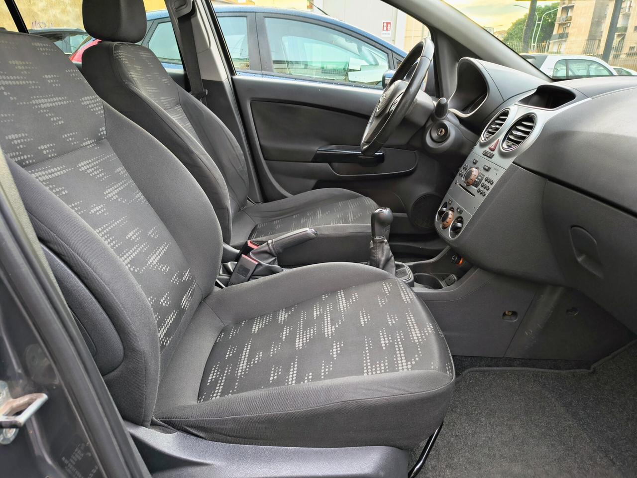 OPEL CORSA 1.2 BENZINA 140.000 KM 2011