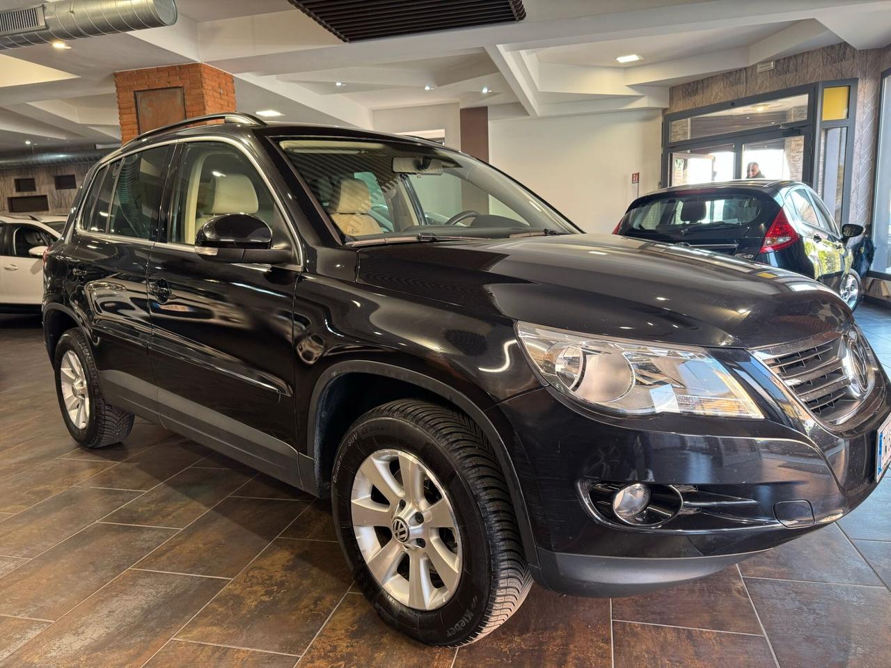 Volkswagen Tiguan Tiguan2.0 TDI DPF 4MOTION Track & Field