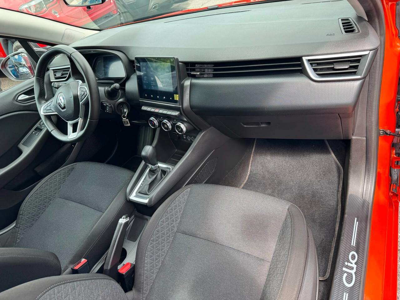 Renault Clio Full Hybrid E-Tech 145 CV 5 porte Equilibre