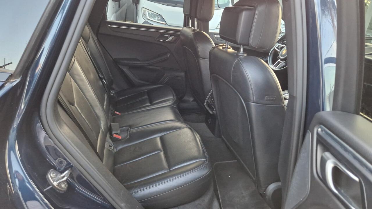 Porsche Macan 2.0-245 cv PDK -2020