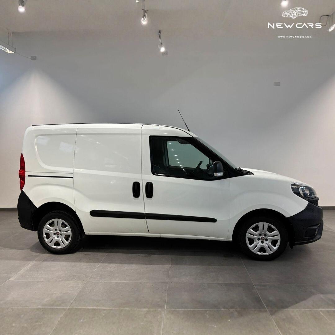 Fiat Doblo' Cargo Lounge 1.6 MJT 3 Posti