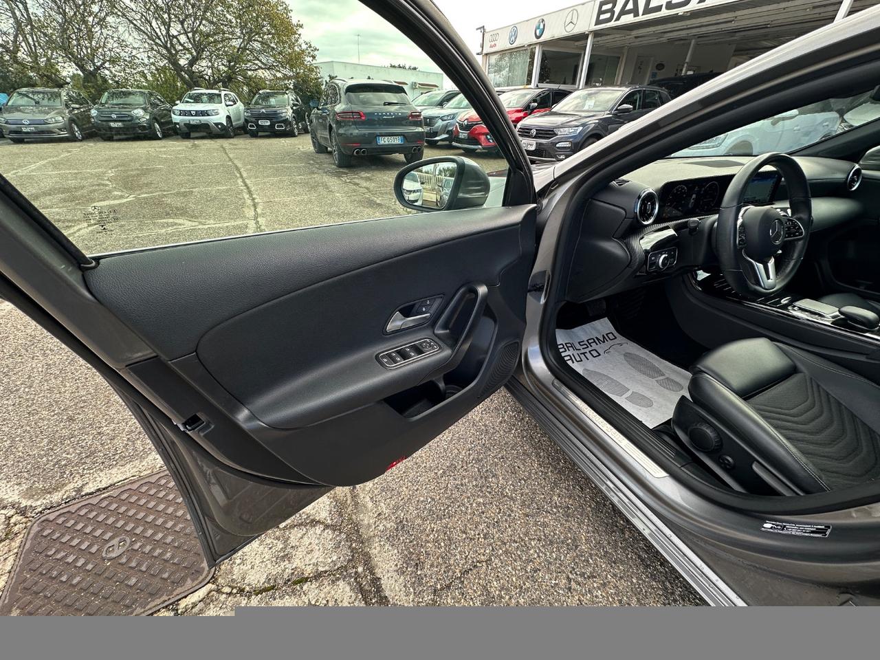 MERCEDES-BENZ A 180 d Sport TETTO APRIBILE