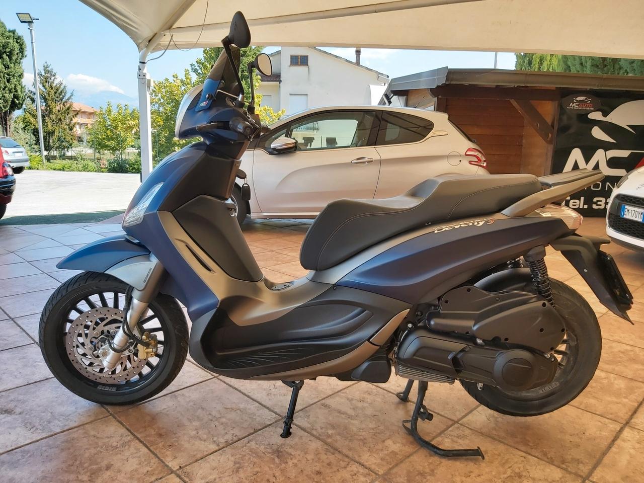 Piaggio Beverly 300s - "5.400KM"