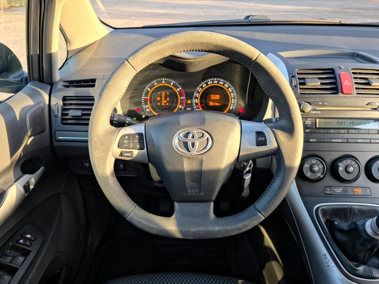 Toyota Auris 1.3 5 porte Sol CV-99 E5 Manuale NEO 2010