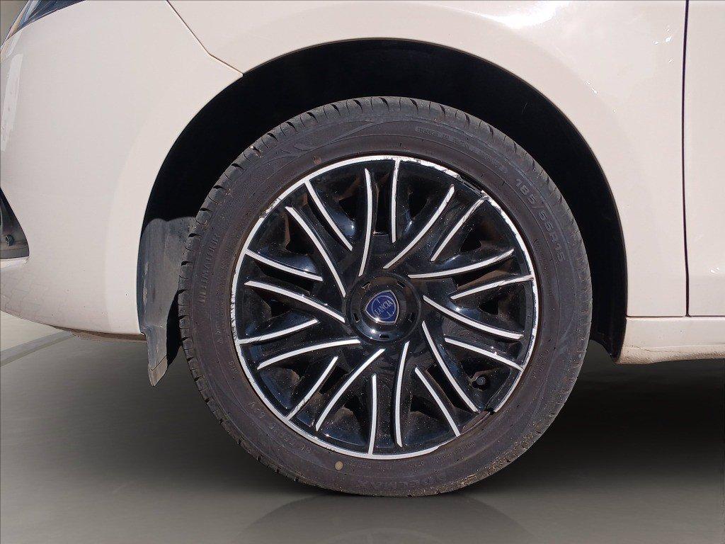 LANCIA Ypsilon 1.0 firefly hybrid Gold s&s 70cv del 2021