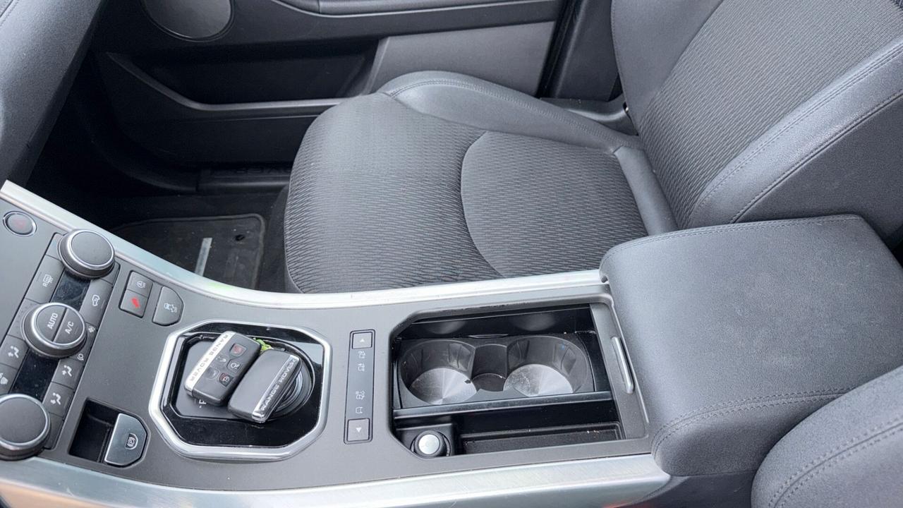 Land Rover Range Evoque 2.0D I4-L.Flw 150 CV R-Dynamic
