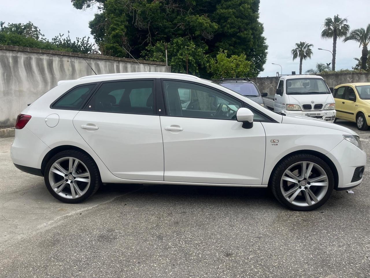 Seat Ibiza SW-1.6 tdi-full -2011