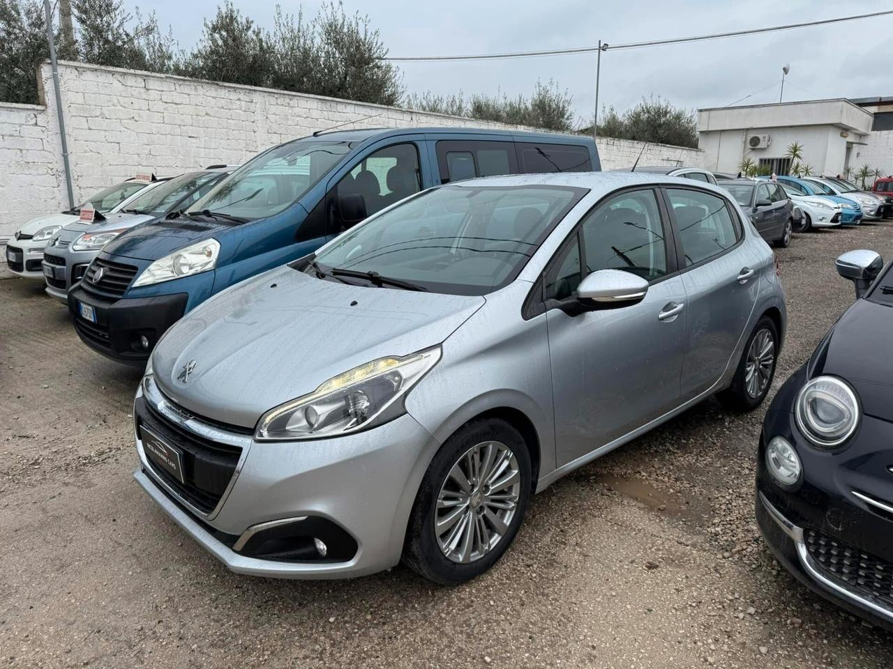 Peugeot 208 BlueHDi 75 5 porte Allure