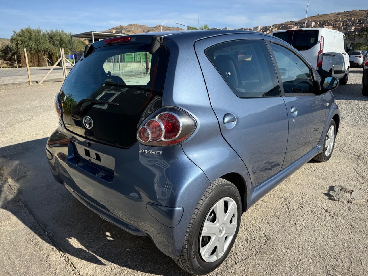 Toyota Aygo 1.0 12V VVT-i 5 porte Now