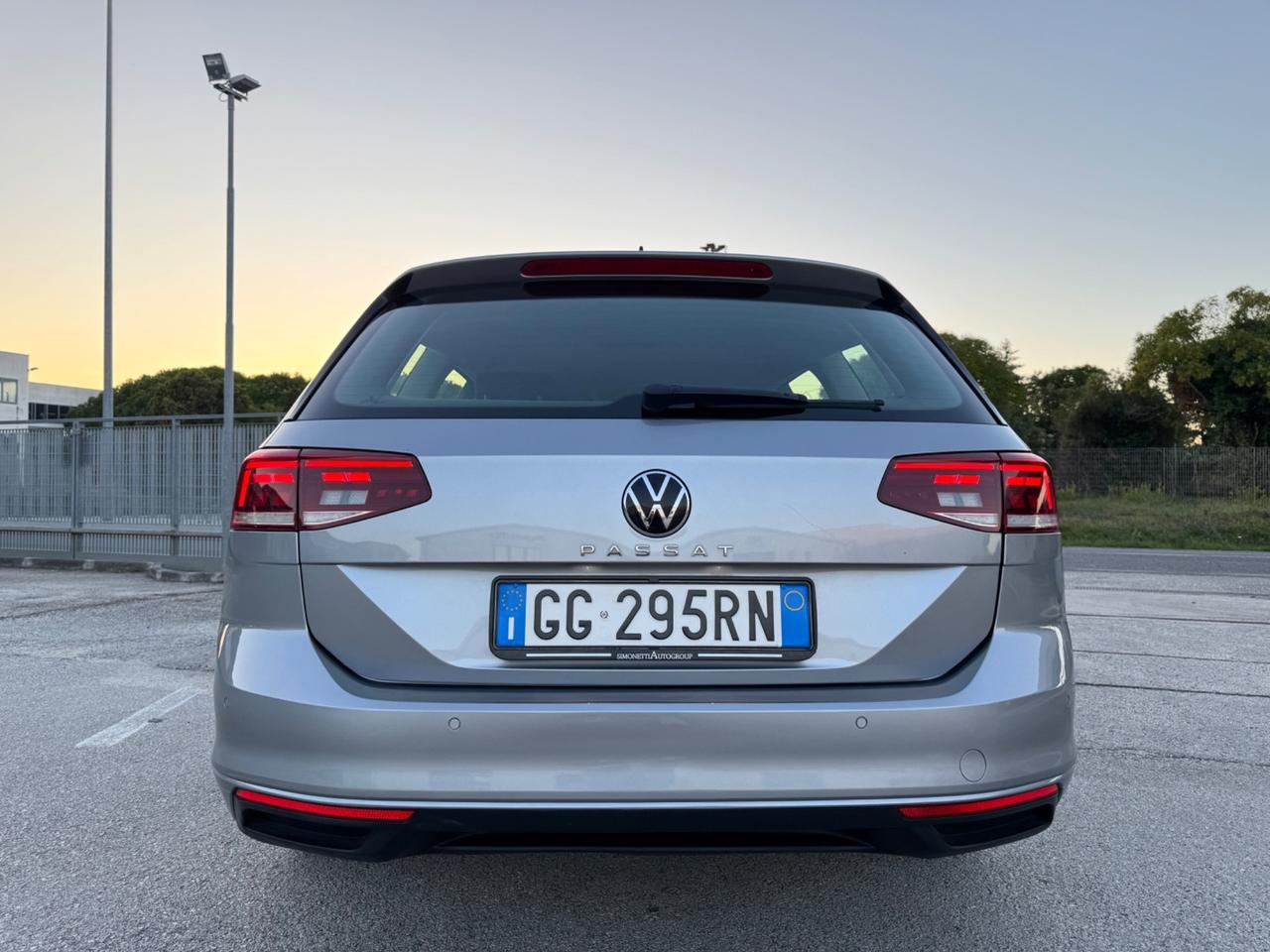 VOLKSWAGEN PASSAT Variant 2.0 Tdi Evo-Led Carplay 17