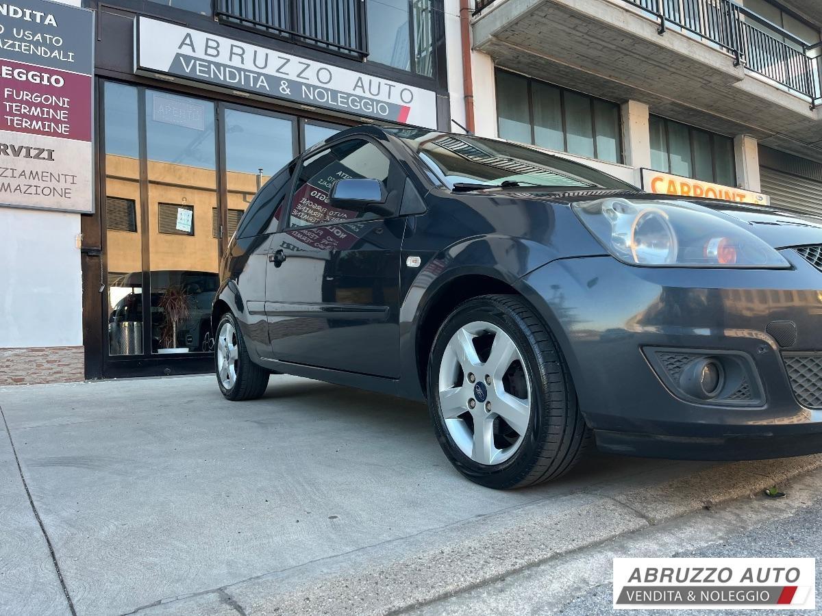 FORD Fiesta 1.2 16V 3p. Ghia